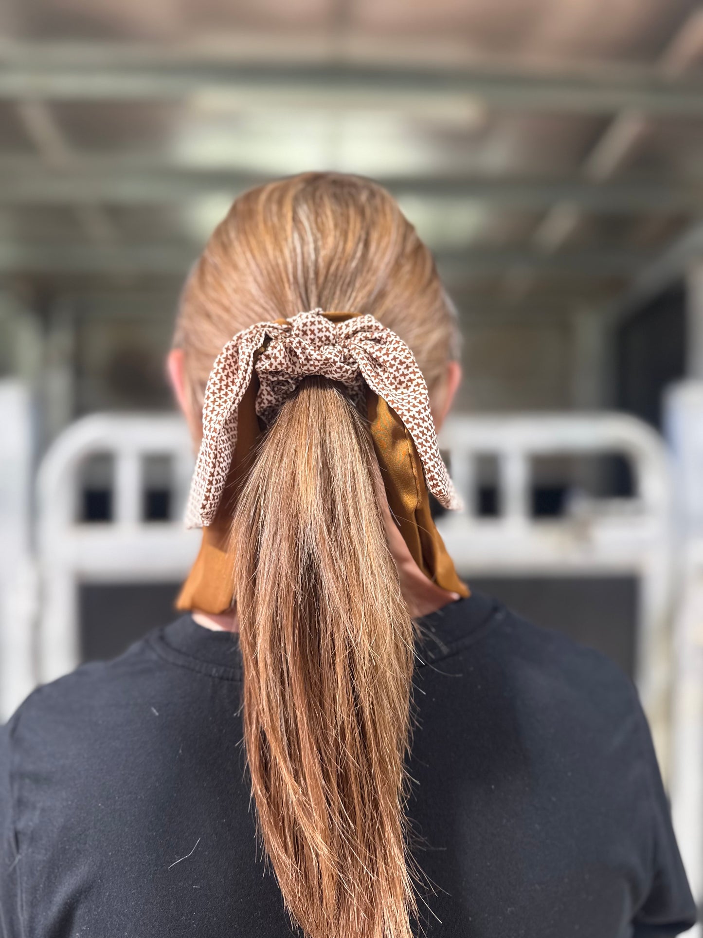Brown/White Scrunchie