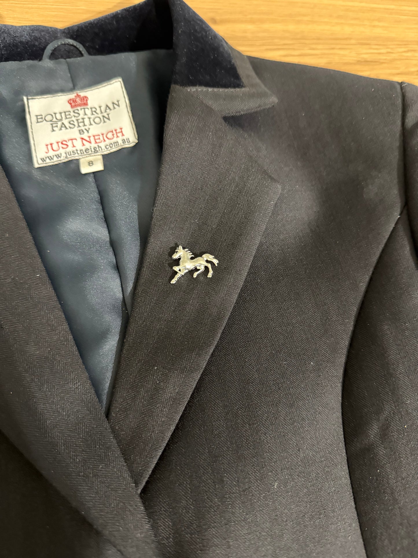 Horse Lapel Pin Silver