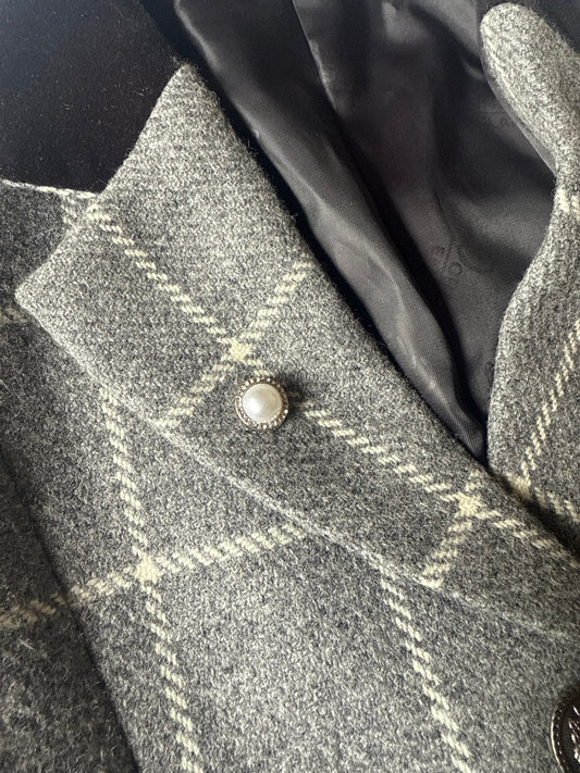 Pearl Lapel Pin