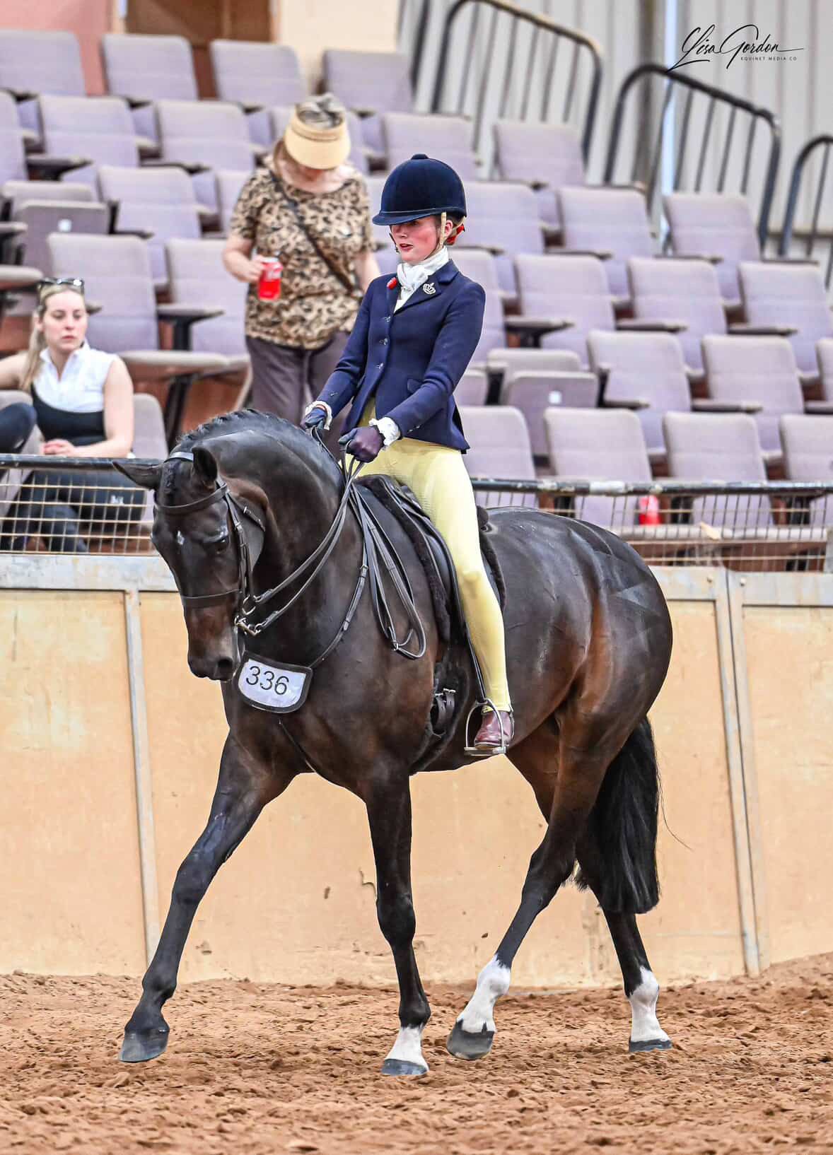 Crown Lapel Pin Silver